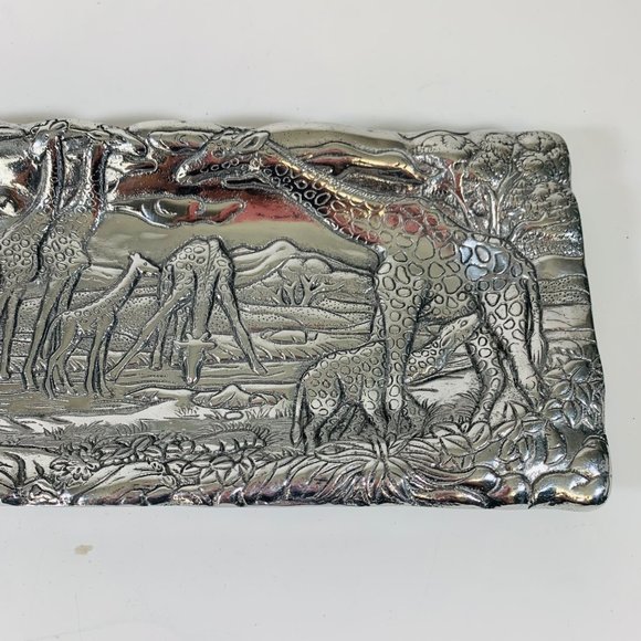 VTG Arthur Court Bread Serving Platter 18" Cast Aluminum Repousse Safari Signed - Picture 11 of 16